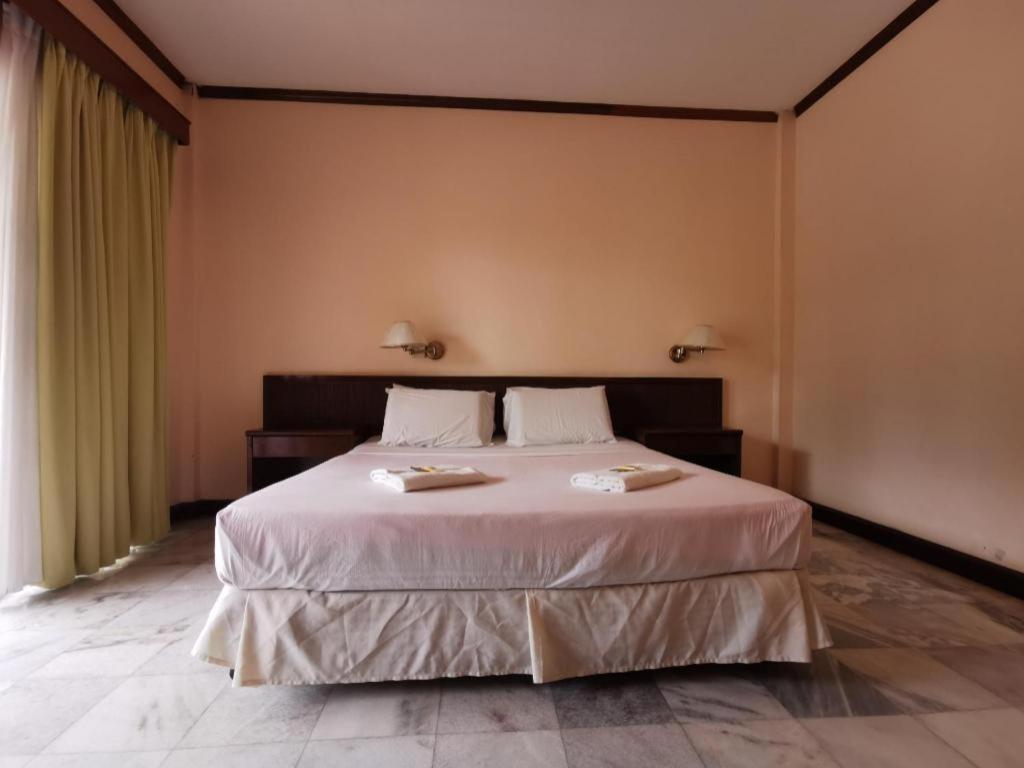 Oyo 89972 Borneo Paradise Beach Hotel Kota Kinabalu Extérieur photo